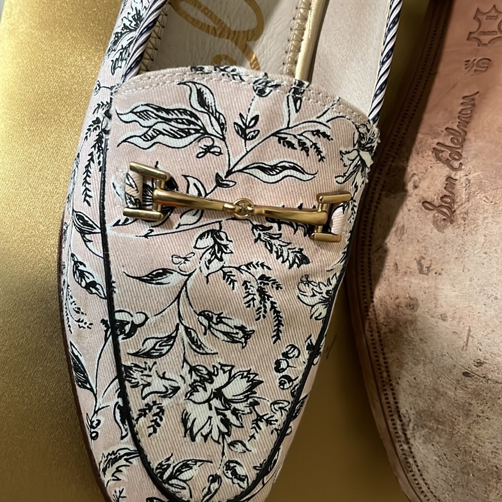 Moccasins - Picture 6 of 7